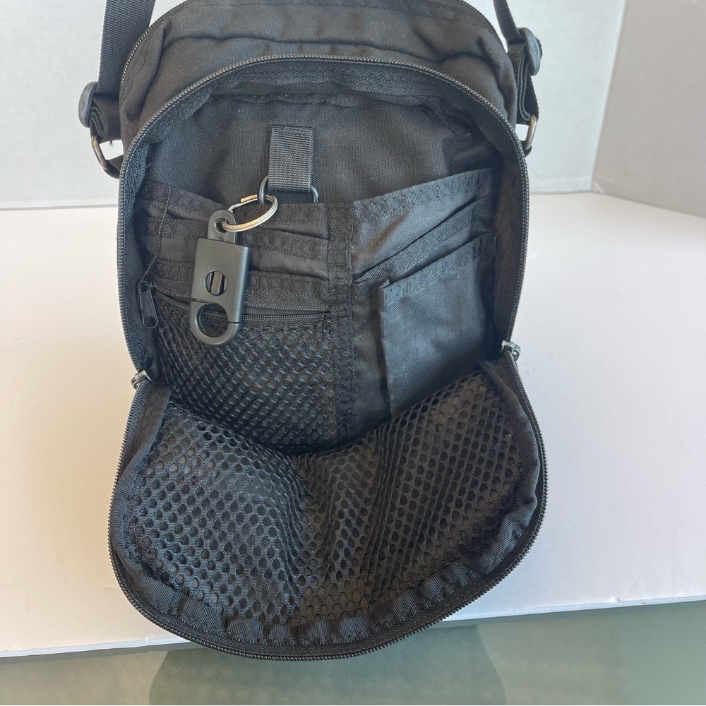 Eagle Creek CourierWare Small Walking Bag - Picture 7 of 10